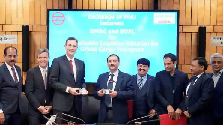 দিল্লি মেট্রোতে শুরু কার্গো পরিষেবা, কলকাতা মেট্রোর জন্যও প্রয়োজন এমন উদ্যোগ